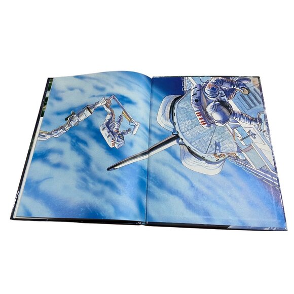 Golden Book of Space Exploration 1990 NASA Kids STEM Hardcover Dinah Moché - Picture 5 of 9